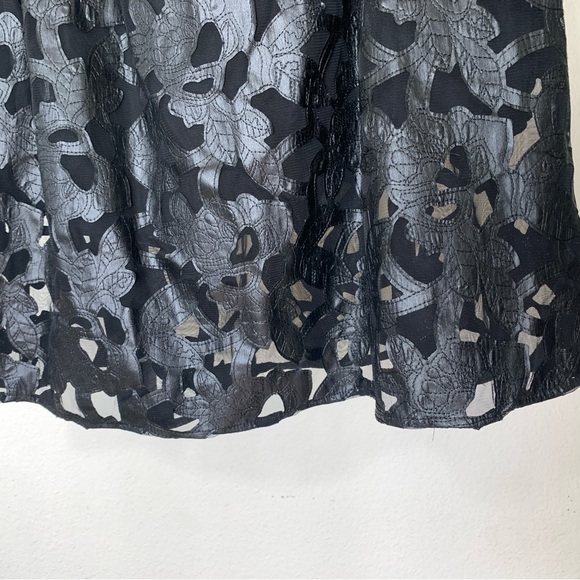 NWOT Michael Kors Black Faux Leather Midi Skirt Sz 4 Black Floral Cutout Skirt - Picture 8 of 8